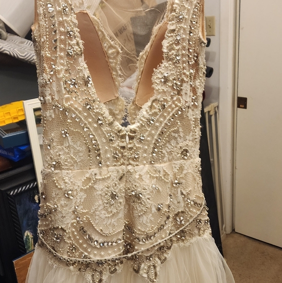 Couture beaded wedding dress 12 - Picture 3 of 15